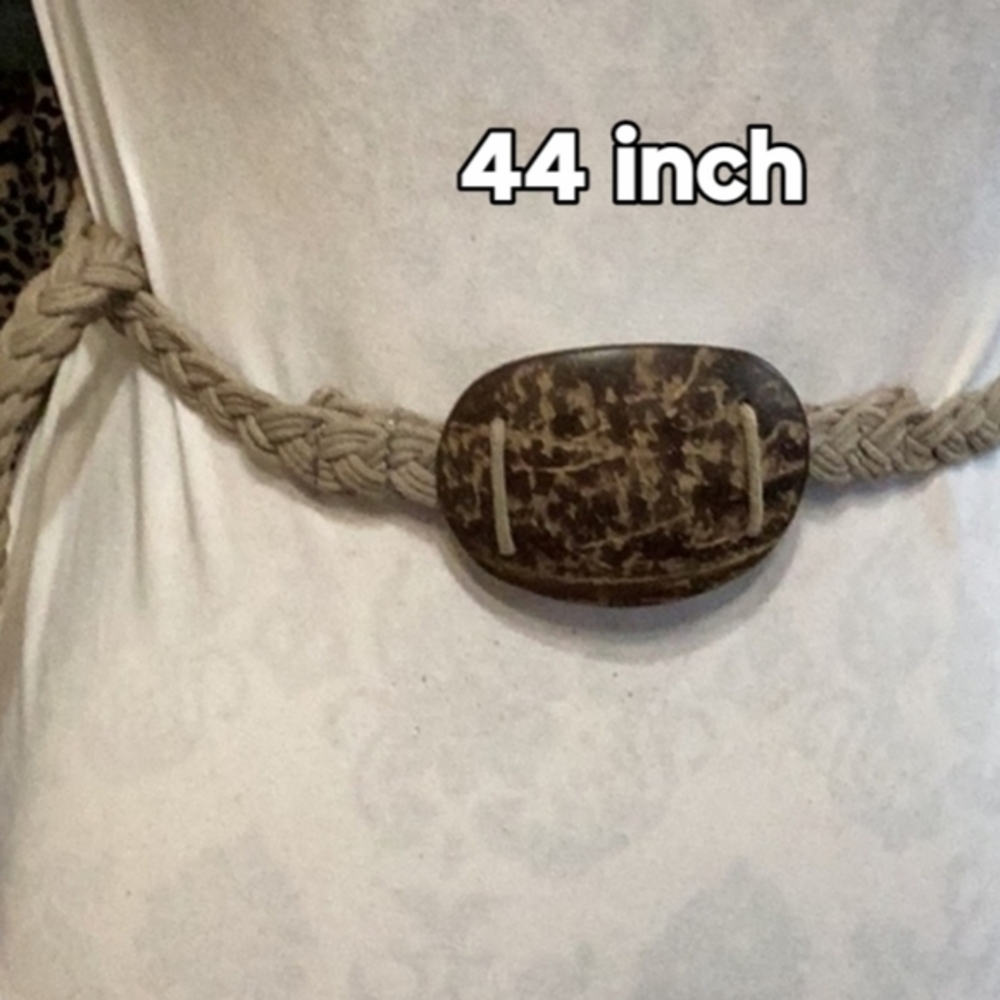 FOUR CUTE BELTS ONE PRICE - Picture 1 of 4